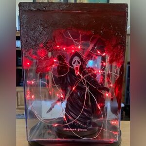 HORROR MOVIE THEMED/FANDOM BOXED/PAINTED/FIGURE HANDCRAFTED PIECE/NEW